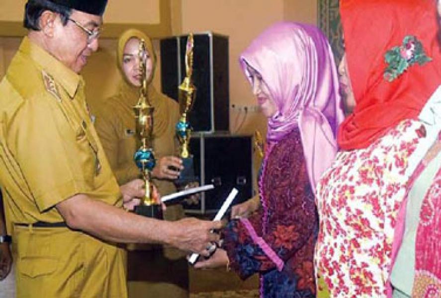 Berbahan Tanaman Lokal, Bupati Wardan Minta Makanan Khas Daerah Dikembangkan
