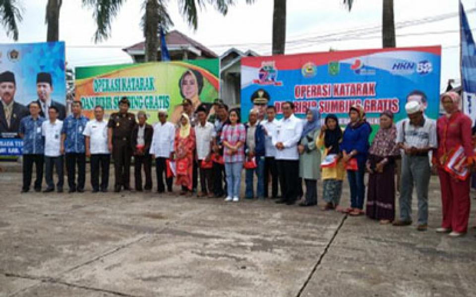 Bupati Buka Operasi Katarak PT BCA