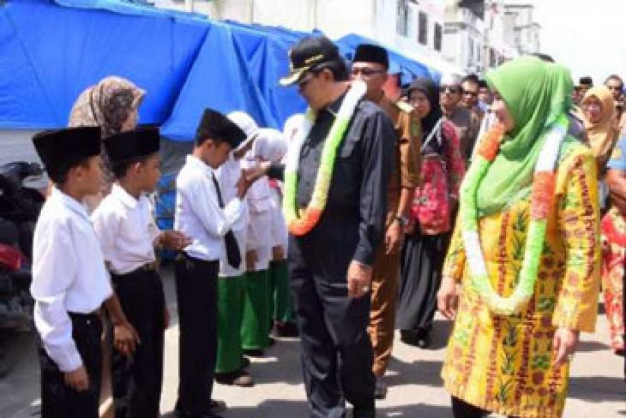 Bupati Inhil Bangga Meriahnya Peringatan Hari Sumpah Pemuda di Kecamatan Kateman