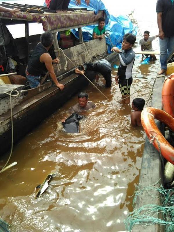 Dihantam Ombak Bono, Speedboat Gertiga Express Tenggelam, 2 tewas dan 2 Hilang