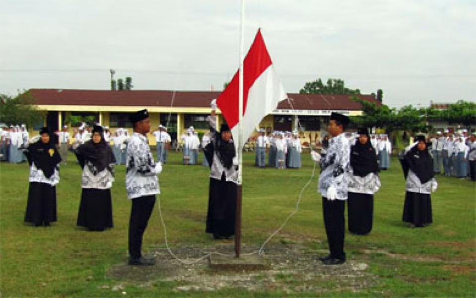 Hari Guru dan HUT PGRI Ke-71 Di SMAN 1 Kepenuhan Dimeriahkan Lomba Permainan Tradisional