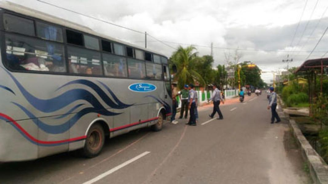 Izin AKDP Sumut Beroperasi di Rohil, Razia Gabungan Tilang Bus Sentosa Transport