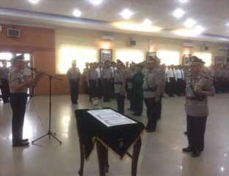 Kapolda Pimpin Sertijab Dua Perwira Utama Polda Riau dan Kapolresta Pekanbaru