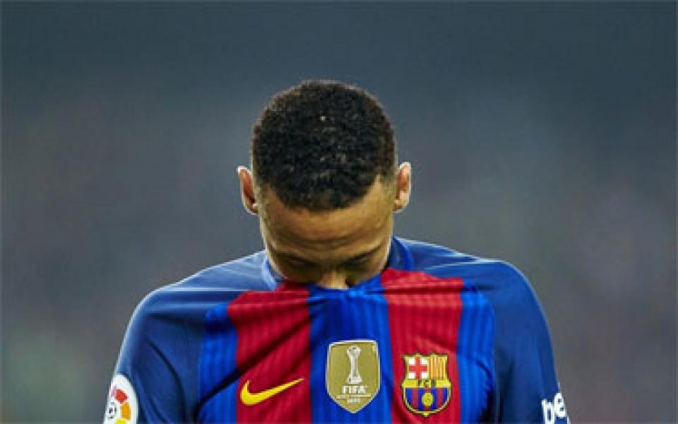 Neymar Berduka atas Kecelakaan Pesawat Berisi Tim Liga Brasil