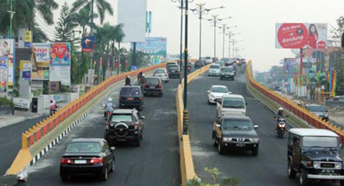 Penempatan Rambu Larangan Tak Tepat, R2 Masih Melintas di Flyover