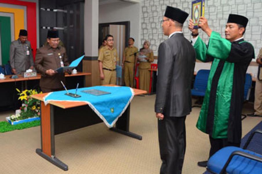 Plt Sekda Lantik Kabid Sarana Prasarana Bappeda Bengkalis