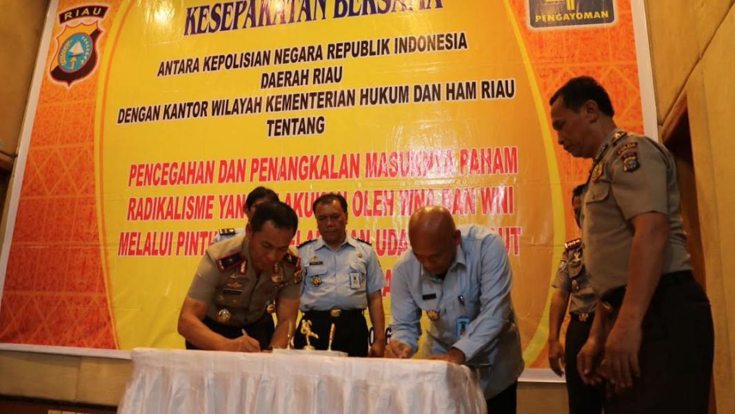 Polda dan Kemenkumham Riau Tandatangani MoU Kesepakatan Bersama Cekal Paham Radikalisme