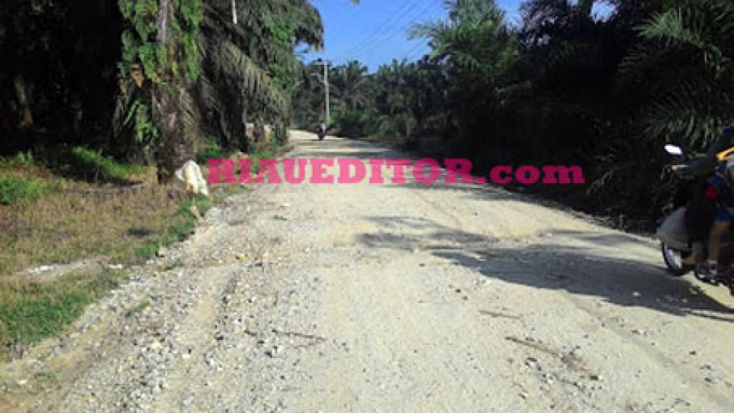 Proyek Jalan di Bandar Seikijang Tanpa Plang Nama