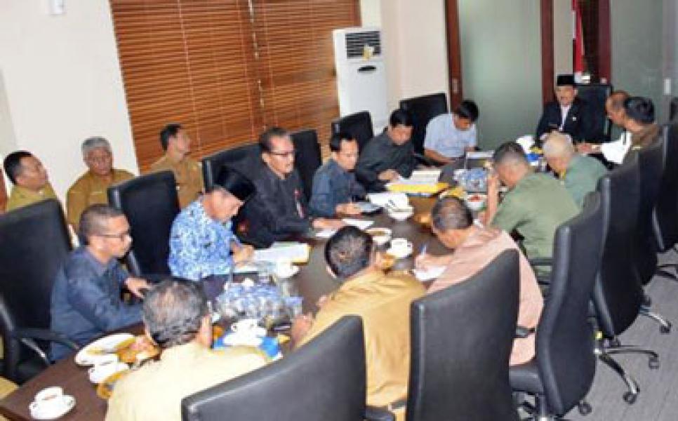 Rapat Evaluasi Pelaksanaan Tugas Tim Pemantau Tahapan Pelaksanaan Pilkada Kabupaten Kampar Tahun 2017