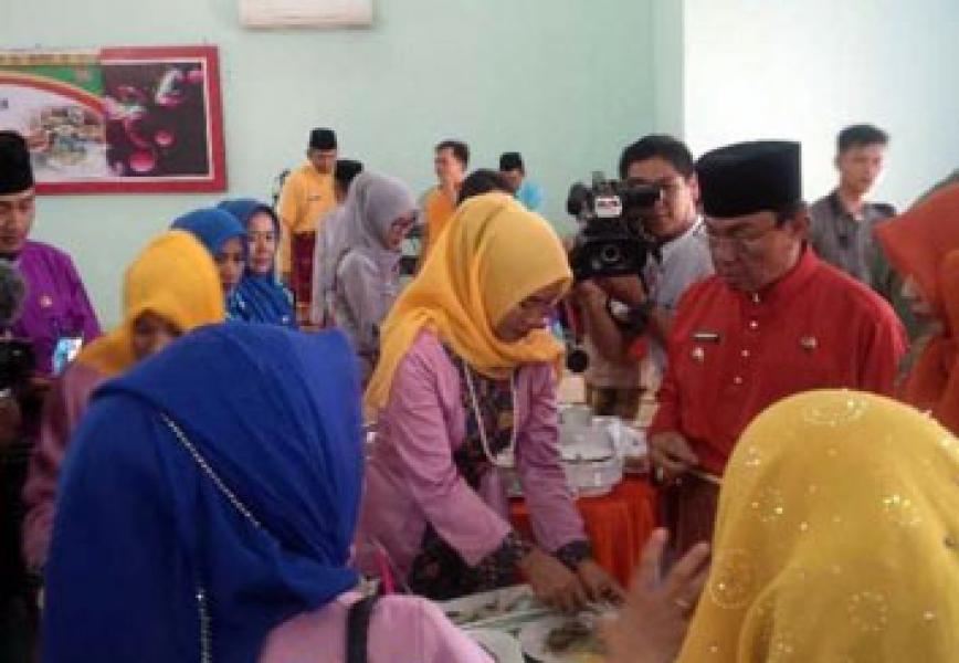 Stop Tangkap Ikan dengan Racun, Bupati Kirim SE ke Seluruh Kecamatan