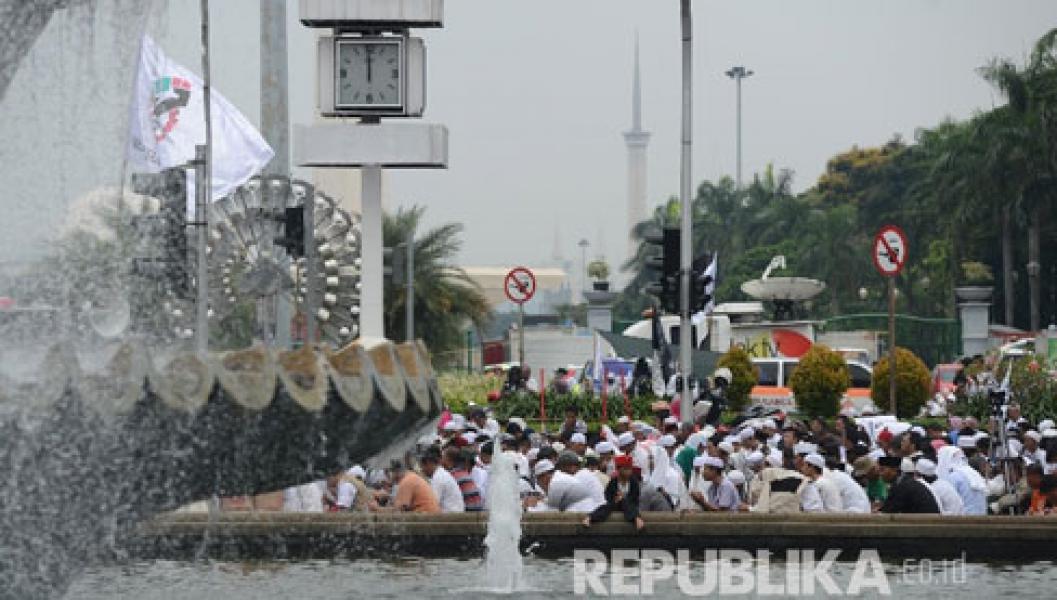 Umat Islam dan Kekuatan Politik: Belajar dari Aksi 4 November