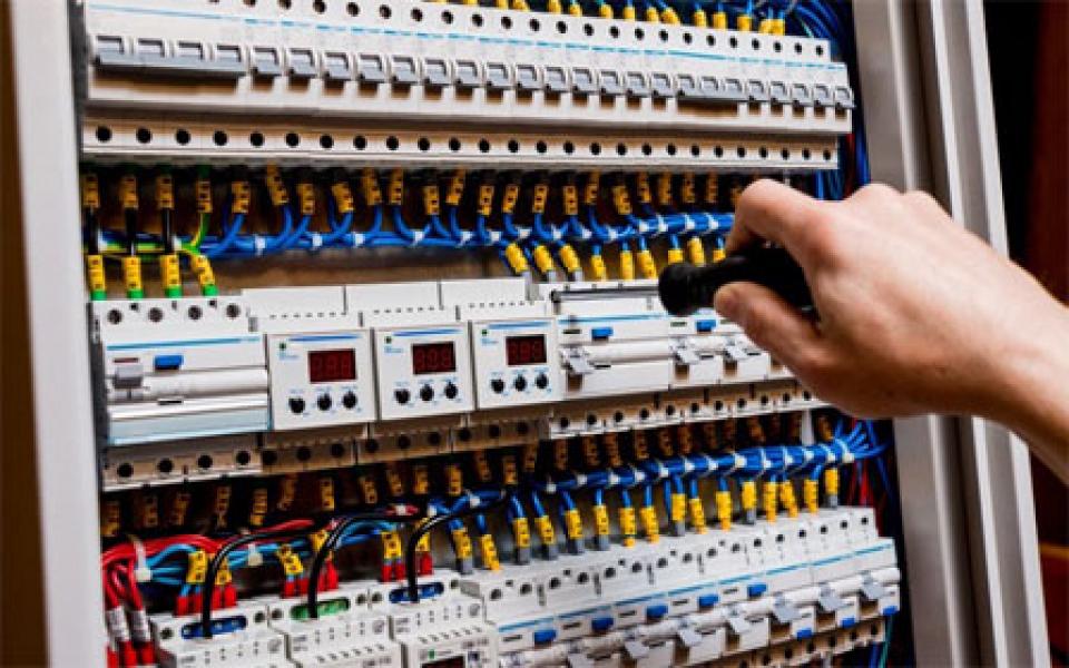 Daya Dinaikkan, YLKI Ingatkan Siap-Siap Bayar Listrik Bisa Membengkak