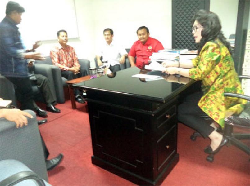 IKNR Silaturahmi ke Soniwati di Gedung DPRD Riau