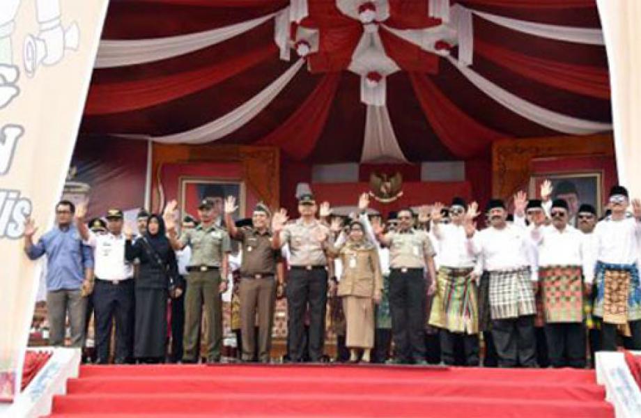 Kapolres Bengkalis Pimpin Apel Akbar Masyarakat Anti Narkoba