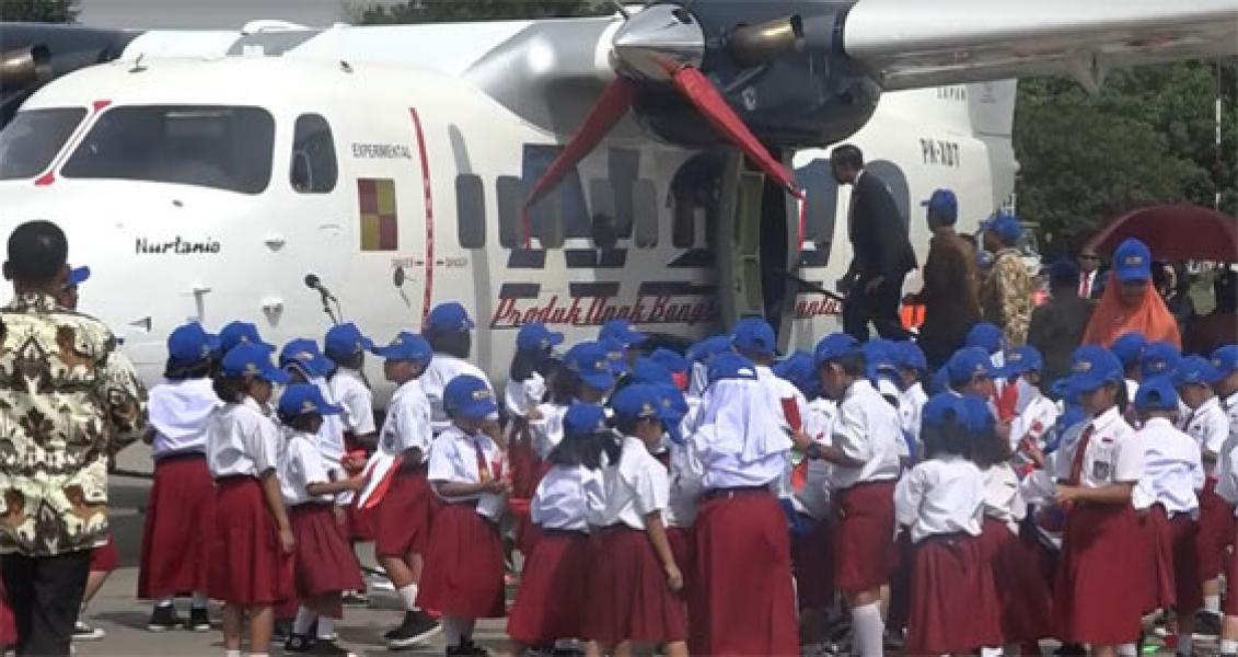 Panglima TNI Hadiri Penyematan Nama Pesawat Nurtanio