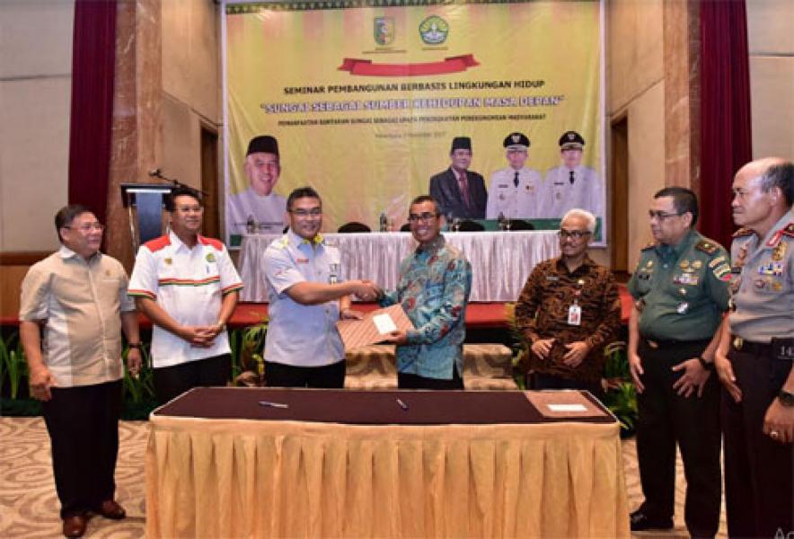 Pemkab Kuansing Teken MoU Transaksi Non Tunai Dengan Bank Riau Kepri