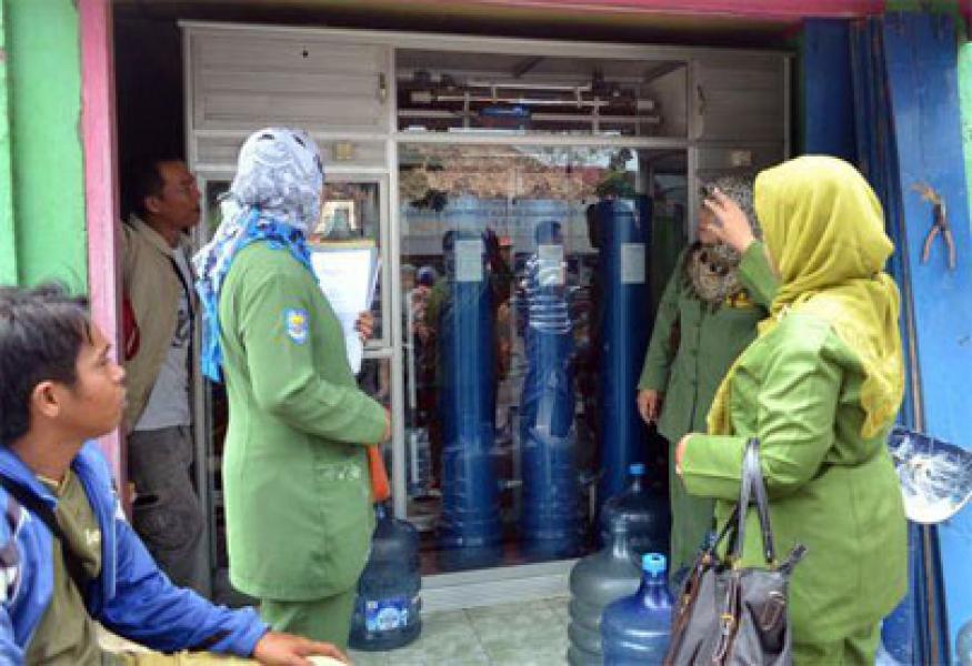 Pengusaha Air Minum Isi Ulang Keluhkan Tinggi Biaya Uji Lab