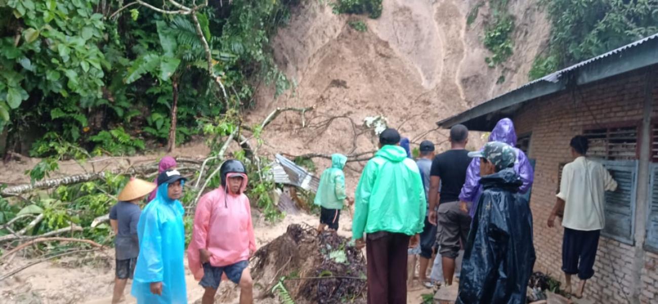 Banjir dan Longsor Melanda Sebagian Sumatera Barat, 2 Tewas