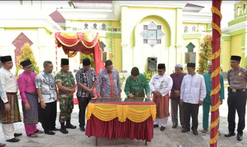 CSR Bank Riau Kepri, Pemkab Siak Terima Asrama Rumah Tahfidz Al-Alim dan 3 RKB SD Sains TIC