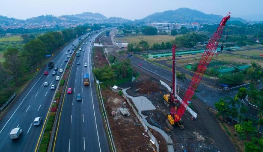 Menhub: Proyek Kereta Cepat & LRT Dihentikan Sementara