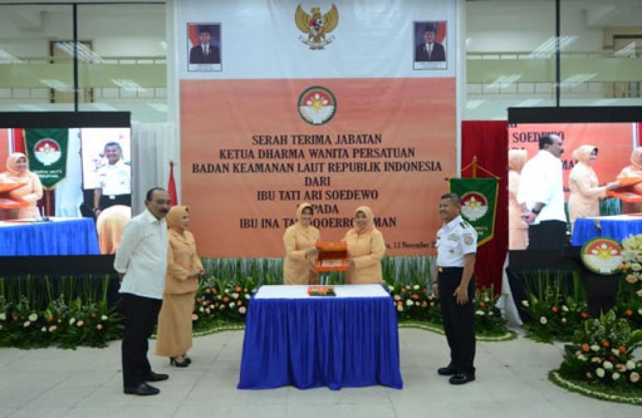 Ny. Ina Taufiqoerrochman Resmi Jabat Ketua DWP Bakamla RI