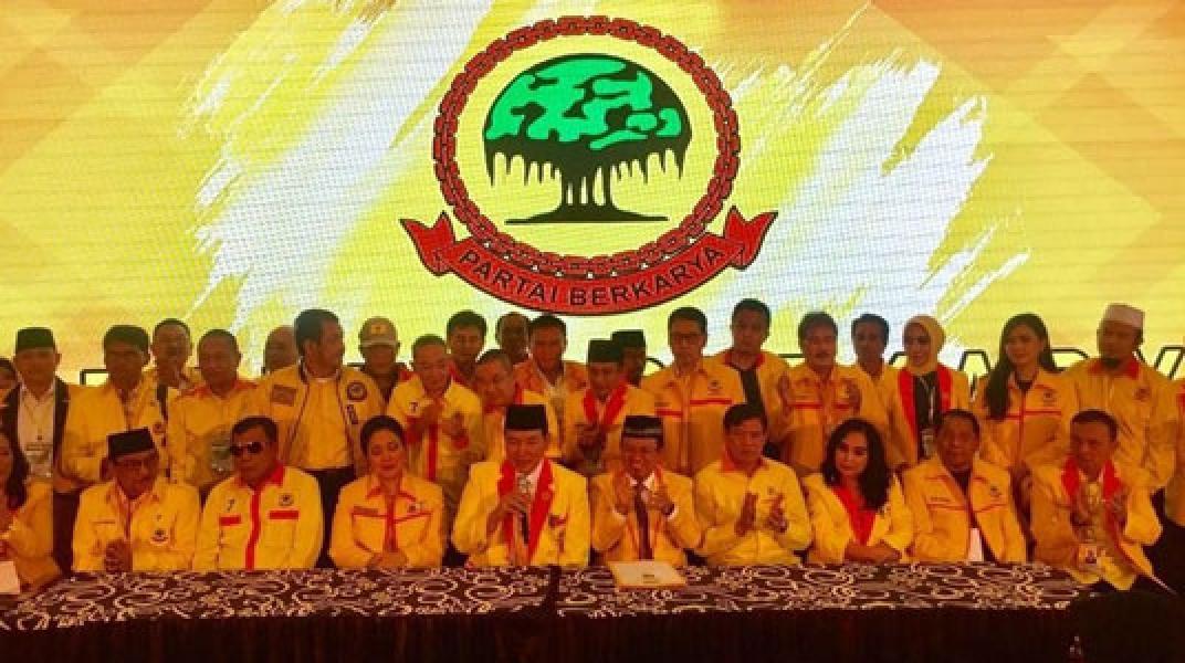 PDIP Sebut Soeharto Guru Korupsi, Anak Ideologisnya Tak Terima!