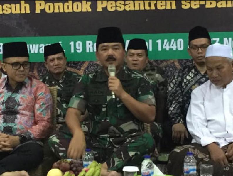 Panglima TNI Silaturahmi Dengan Ulama Banyuwangi