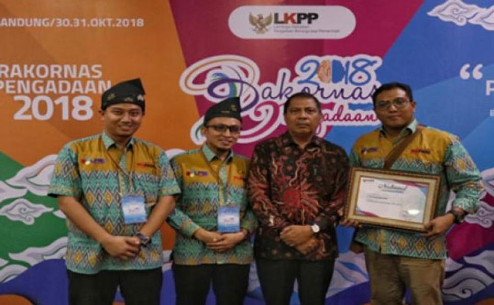 Pemkab Siak Terima National Procurement Award 2018