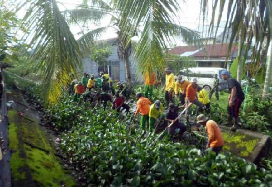Sempena Hari Juang Kartika, Kodim 0314/Inhil Bersama Masyarakat Laksanakan Karya Bhakti