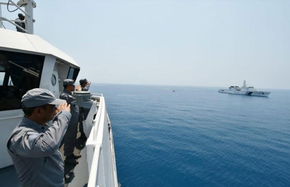 Bakamla RI Lepas Indian Coast Guard Ship Shaurya 16