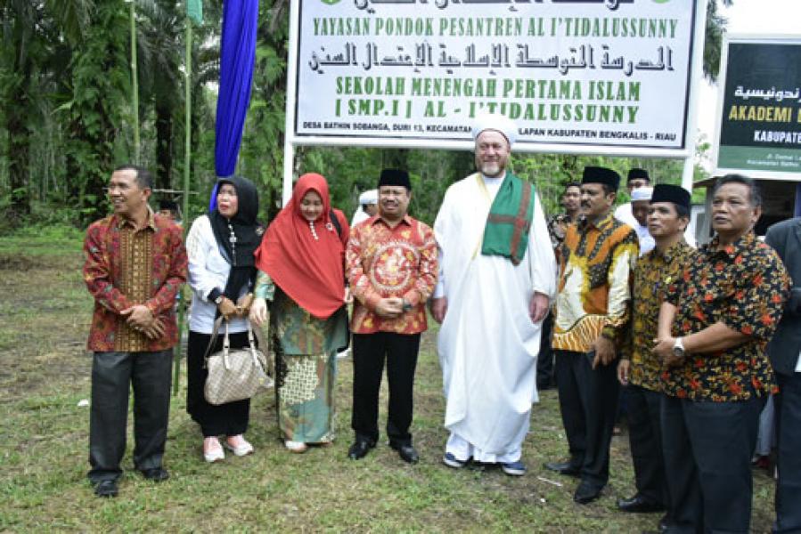 Bupati Amril Resmikan SMP IT Pesantren Al- I�itidalussuny