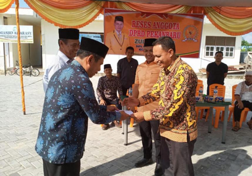 Di Reses Zulfahmi, Warga Masih Keluhkan Lambannya Pengurusan e-KTP