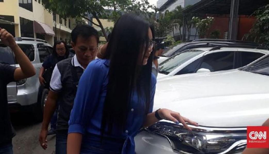 Dituduh Selingkuh, Nella Kharisma Polisikan Akun Medsos