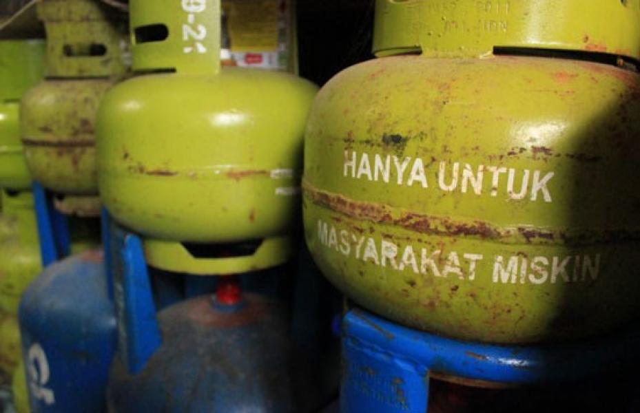 Gas �Melon� Langka, Karena Orang Mampu Ikut Beli