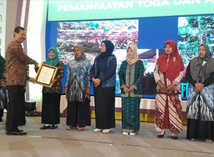 Kelompok Asuhan Mandiri LC Rumbia 1 Kepenghuluan Balam Sempurna Juara 1 Dalam Lomba Toga dan Akupresur Tingkat Nasional