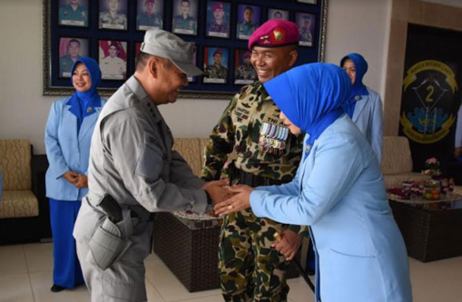 Kepala Bakamla RI  Hadiri   HUT Ke-74 Korps Marinir 