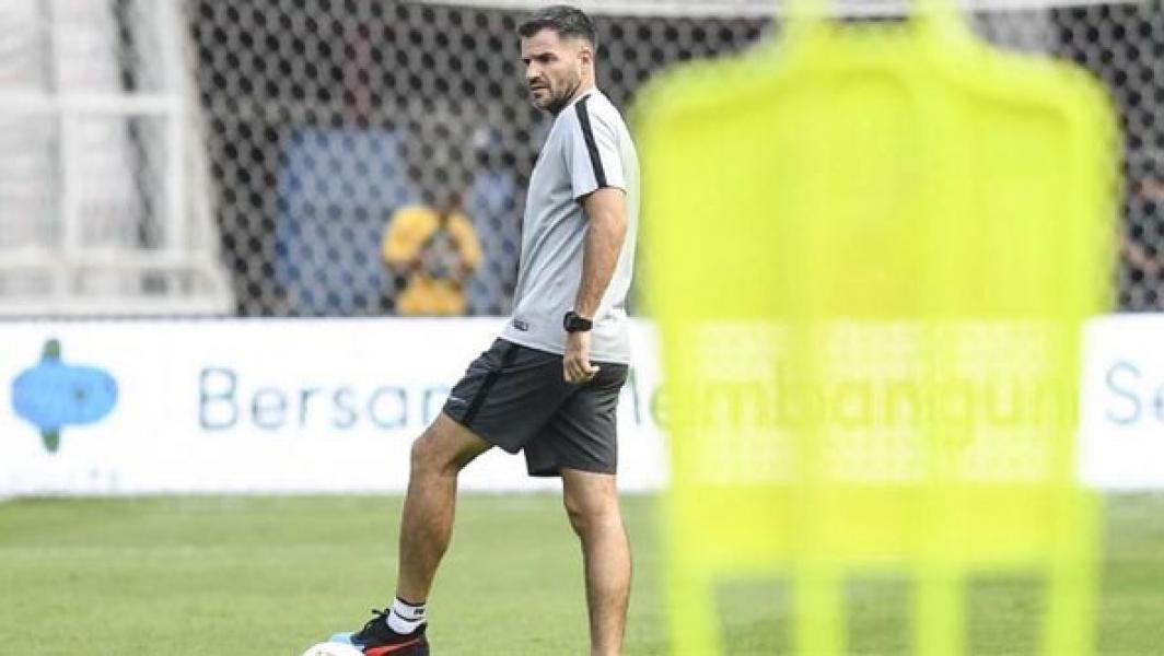 PSSI Resmi Pecat Simon dari Timnas Indonesia