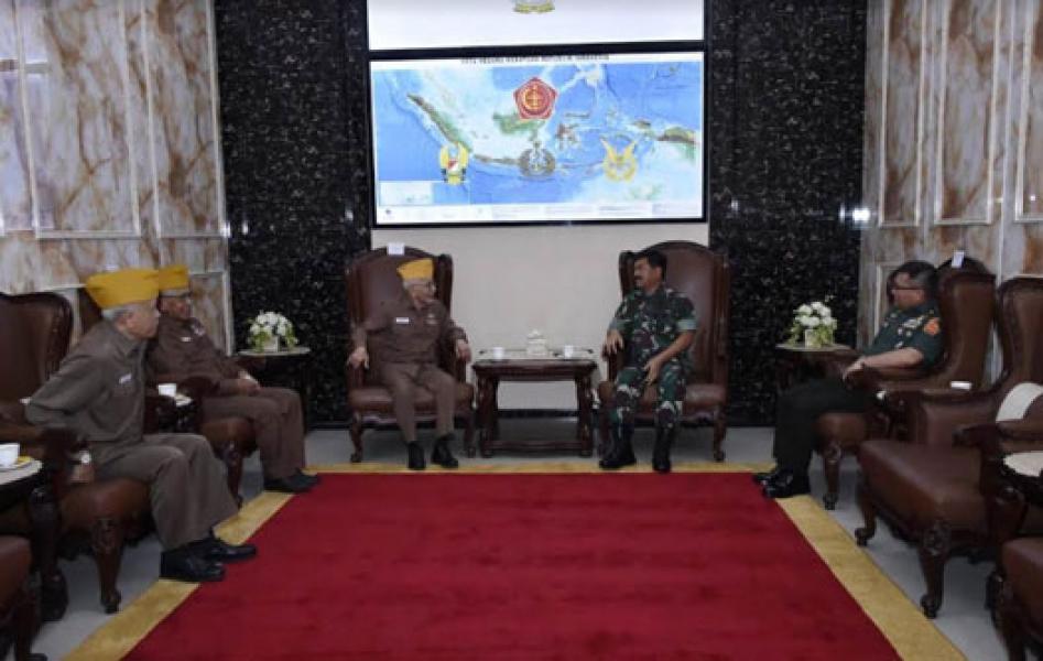 Panglima TNI Terima Kunjungan Ketua Umum LVRI