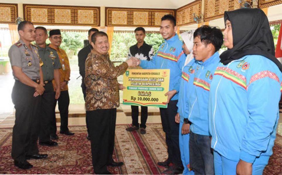Riau Pertahankan Juara Umum Porwil X Se Sumatera, Kabupaten Bengkalis Sumbang 36 Medali