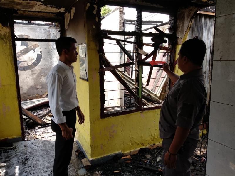 Rumah Kosan di Jalan Riau Ludes Dilalap Api