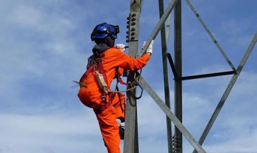 Tarif Listrik 900 VA Naik, PLN Hemat Subsidi Rp 7 Triliun!