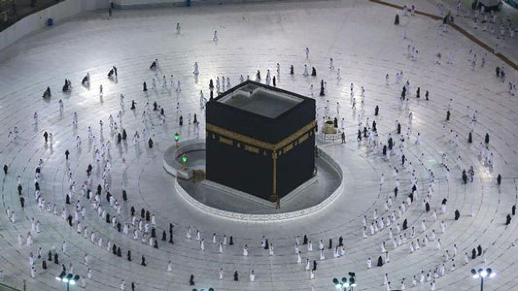 360 Jemaah Umroh Indonesia Berangkat ke Arab Saudi