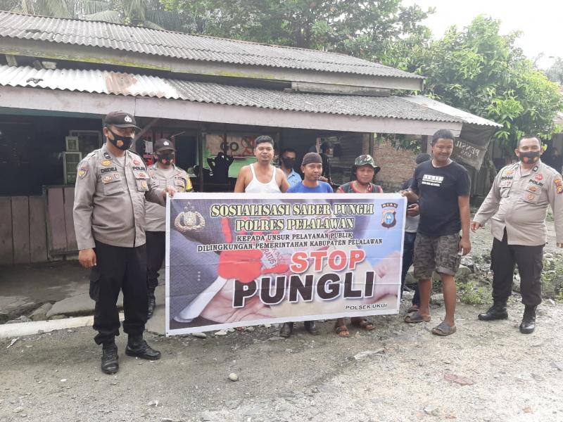 Brantas Pungli, Polsek Ukui Lakukan Sosialisasi Kepada Pemuda di Kelurahan Ukui