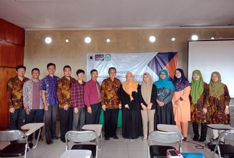 Pengembangan Lesson Study CTL Bagi Guru Matematika SLTA dan Sederajat di Kabupaten Bandung