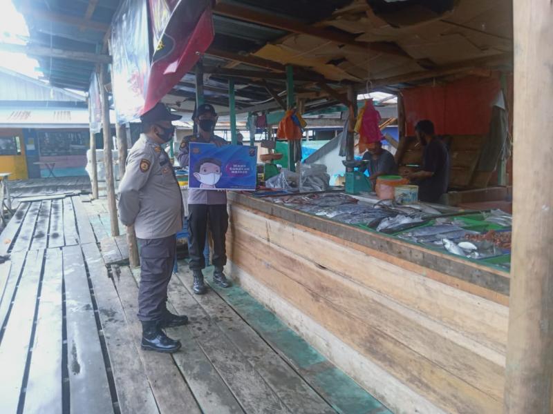 Polsek Kuala Kampar Cegah Covid-19, Dengan Sambangi Tempat Perbelanjaan