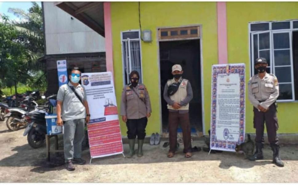 Polwan Polsek Teluk Meranti Periksa Kesiapan Prokes Ditempat Kampanye