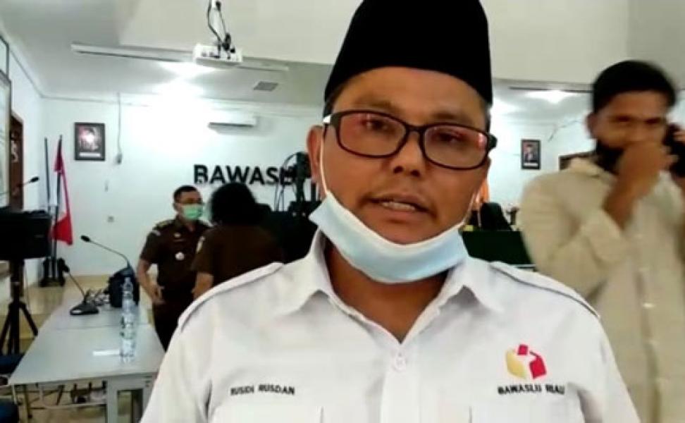 Rusidi Rusdan Laporkan Pelanggaran Pilkada Di Riau Ke Sentra Gakkumdu Pusat