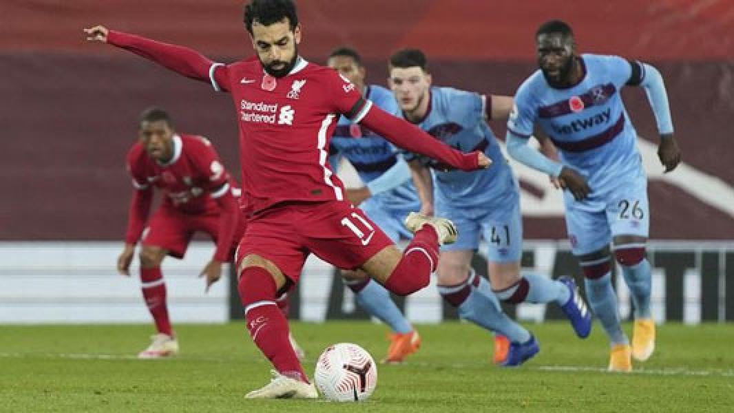 Salah Dianggap Menghina Legenda Man United