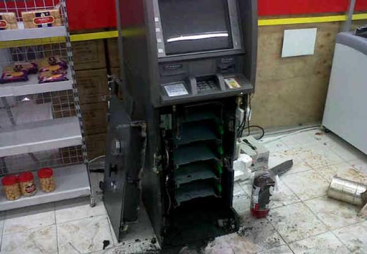 Alfamart dan ATM BRI Digasak Rampok