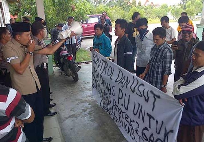 GAK Desak Kadis PU Usut Proyek Gagal dan Amburadul di Pelalawan